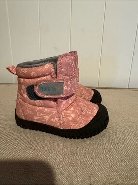 Jan & Jul Pink Floral Kids Rain & Snow Boots with Hook-and-Loop Strap